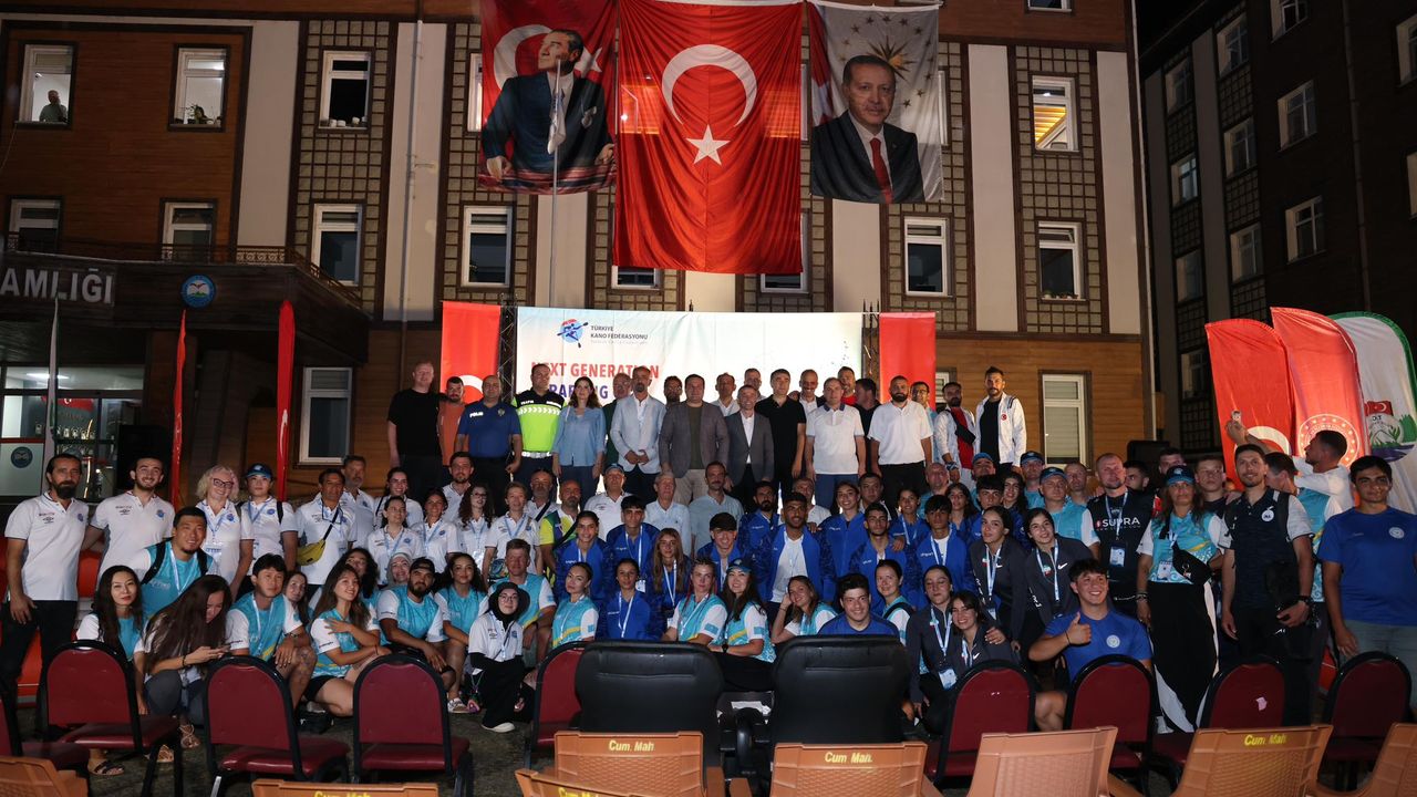 Ardeşen'de Rafting Avrupa Kupası açılış töreni gerçekleştirildi