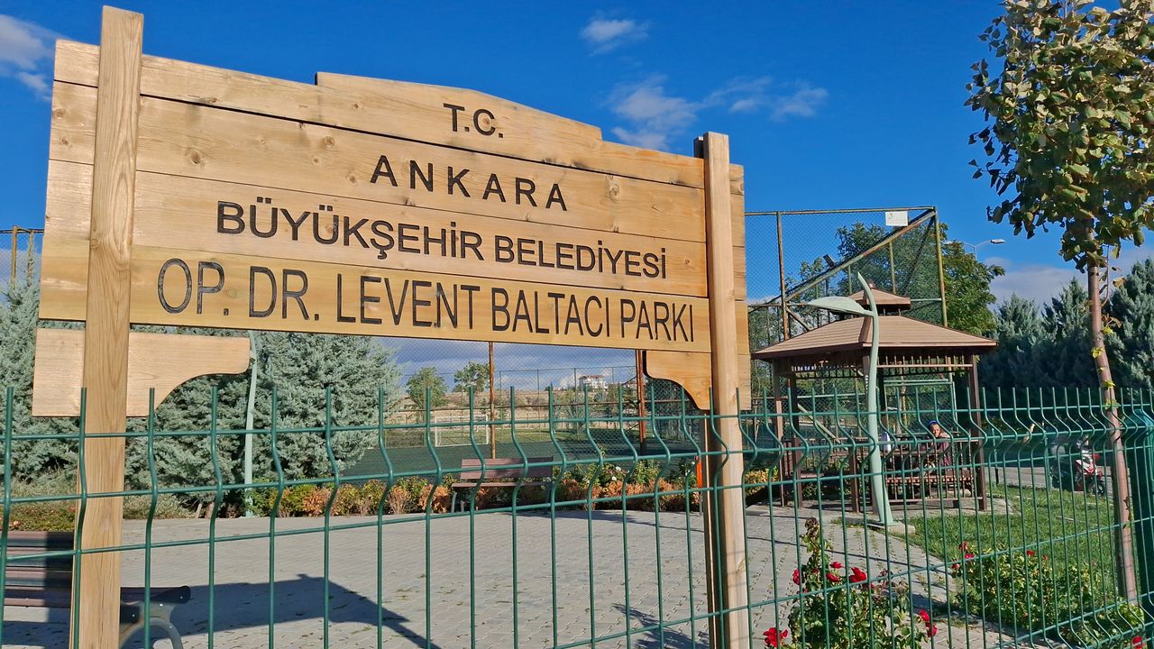 Belediye 2 doktorun ismini yaşatmak üzere paklara verdi