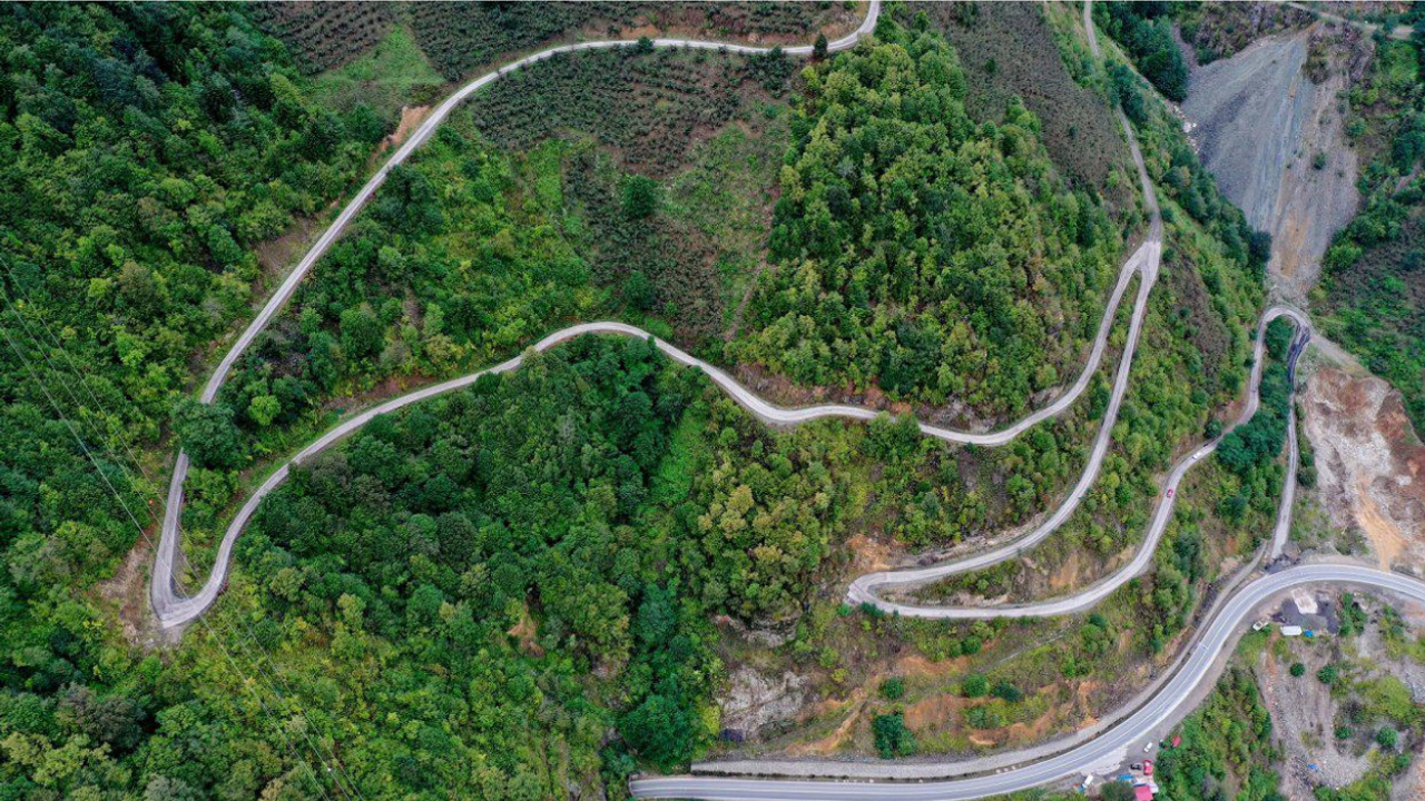 Ordu Mesudiye' de 200 km yol modern görünüme kavuştu