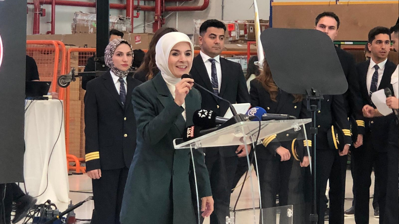 Bakan Göktaş, Aydın'da genç pilotlarla buluştu
