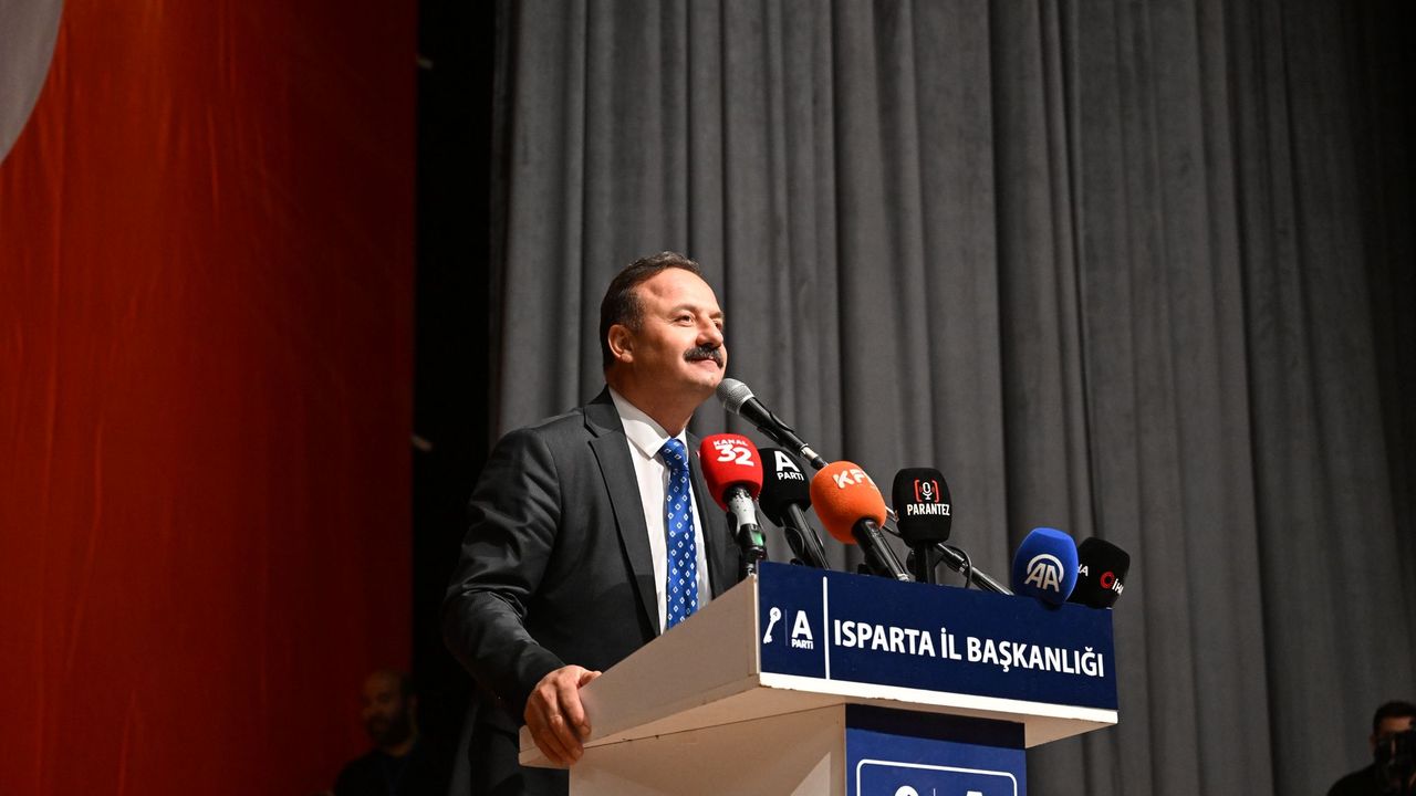 Yavuz Ağıralioğlu Isparta'dan seslendi: Umut hakkı sizin olsun; unutma hakkı milletindir!