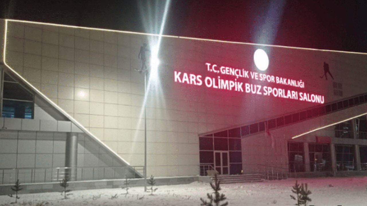 Buzun Kalbi Kars’ta Atıyor! Senkronize Buz Pateni Milli Takımları Kars’ta kampa girdi