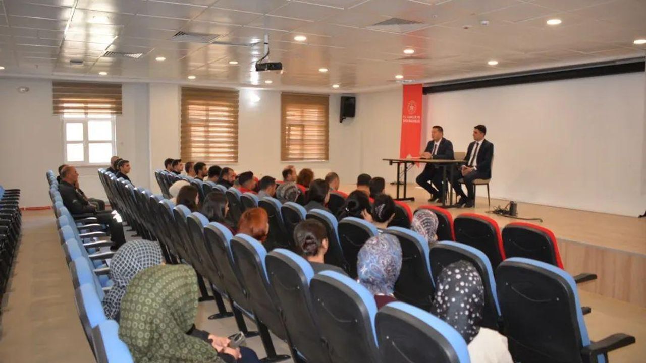 Kağızman ilçe personelleri genel değerlendirme toplantısı gerçekleştirildi