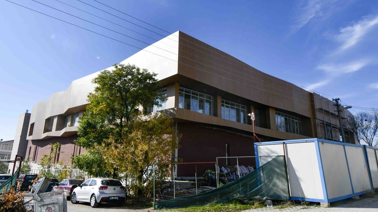 ABB, Polatlı’nın sosyal ve kültürel yaşamına değer katacak Fatih Sultan Mehmet Kültür Merkezi’nde çalışmalar sürüyor