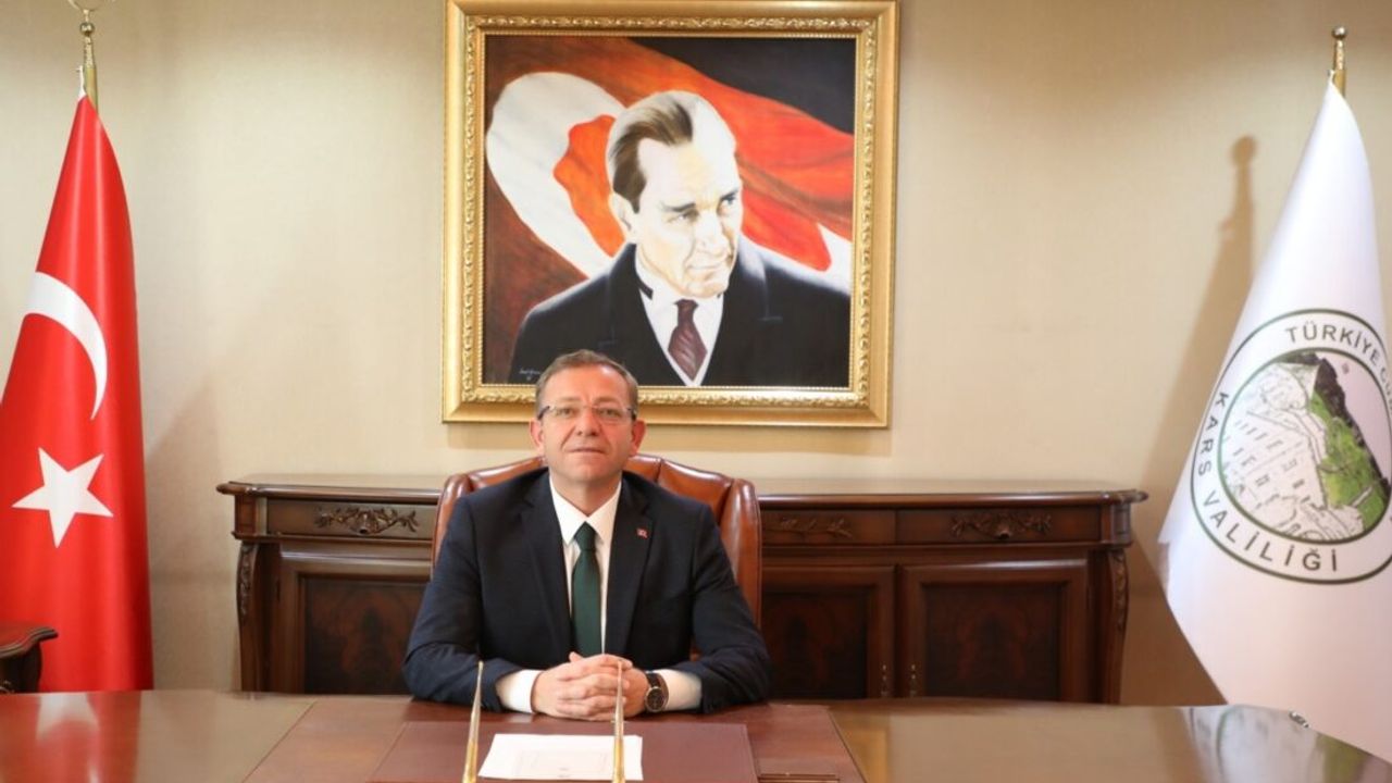 Kars Valisi Polat'tan 25 Kasım Mesajı: "Kadına Şiddete Sıfır Tolerans İlkesiyle Mücadelemiz Sürecek"