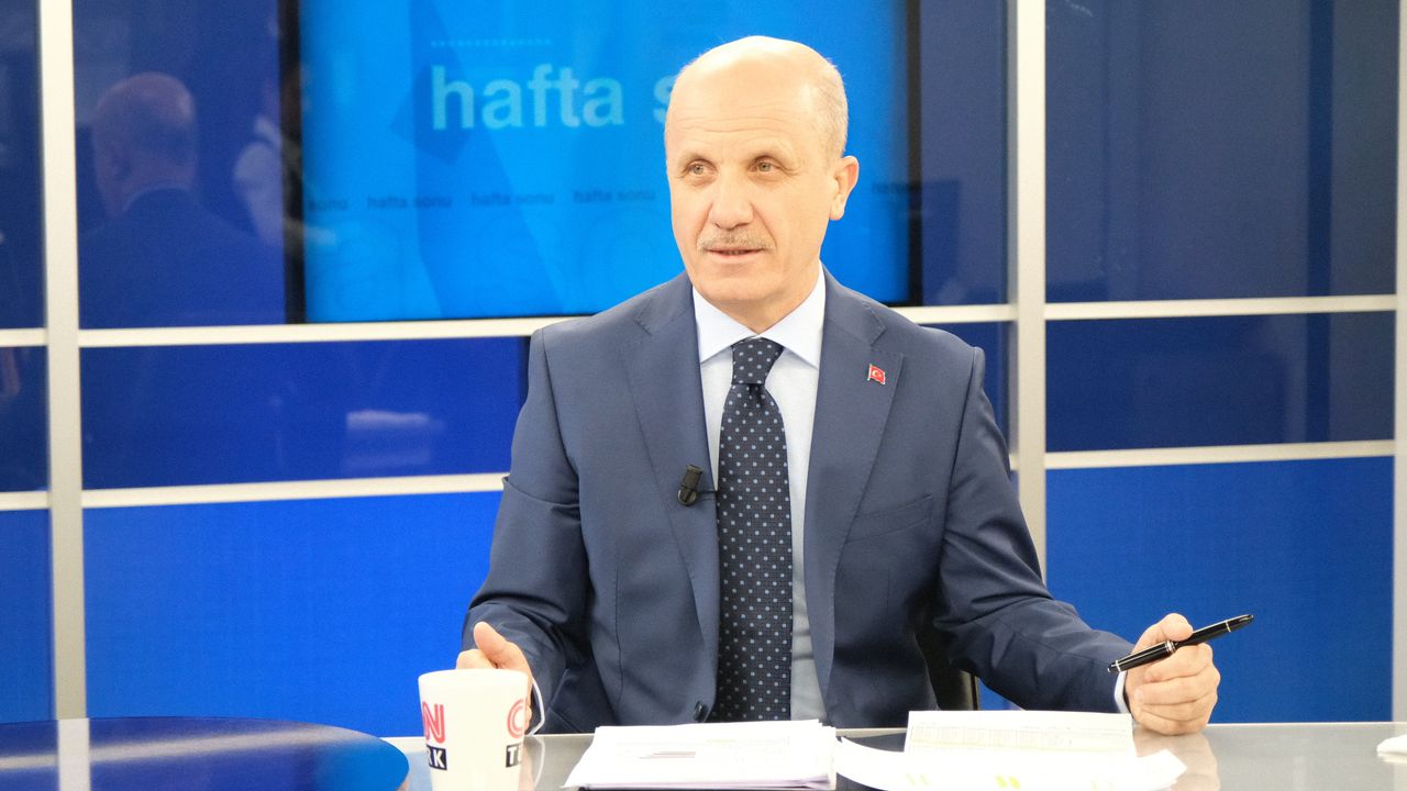 Özvar:"Bir sene içerisinde 3 sömestir ile lisans eğitimi 3 yılda tamamlanabilecek"