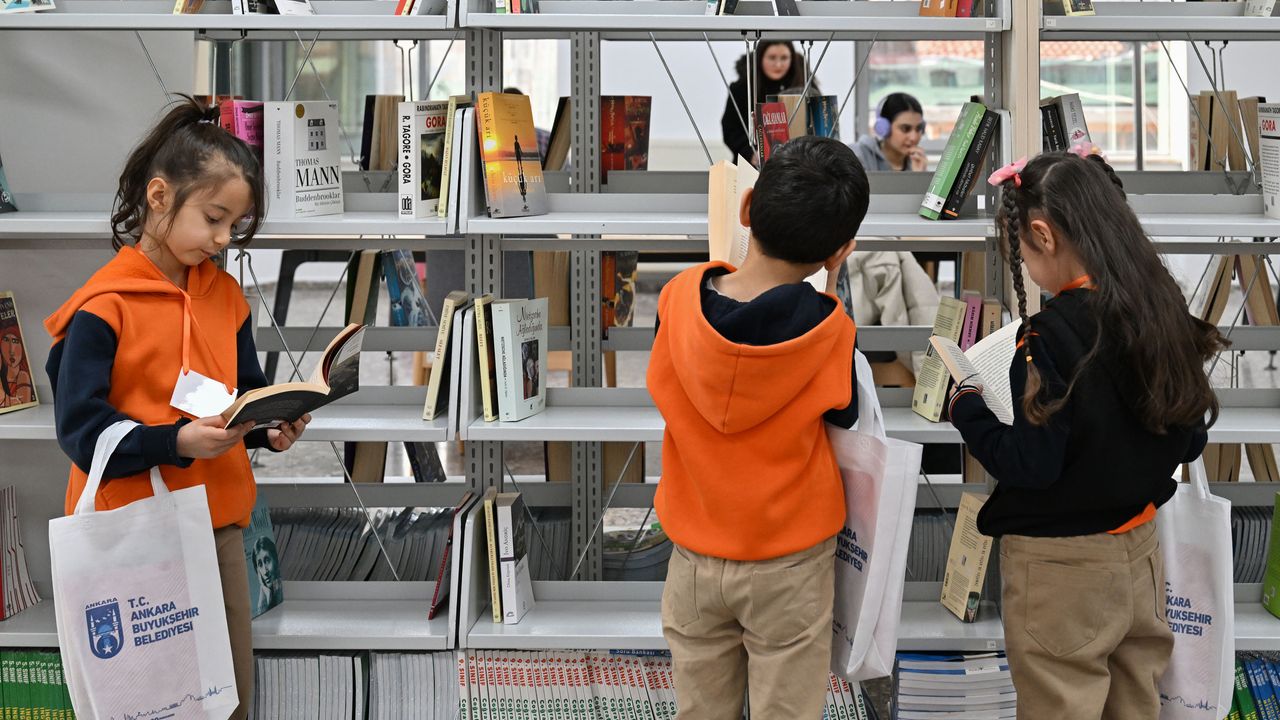 ABB kütüphaneleri şenleniyor: “Genç zihinler kütüphanede” projesi başladı