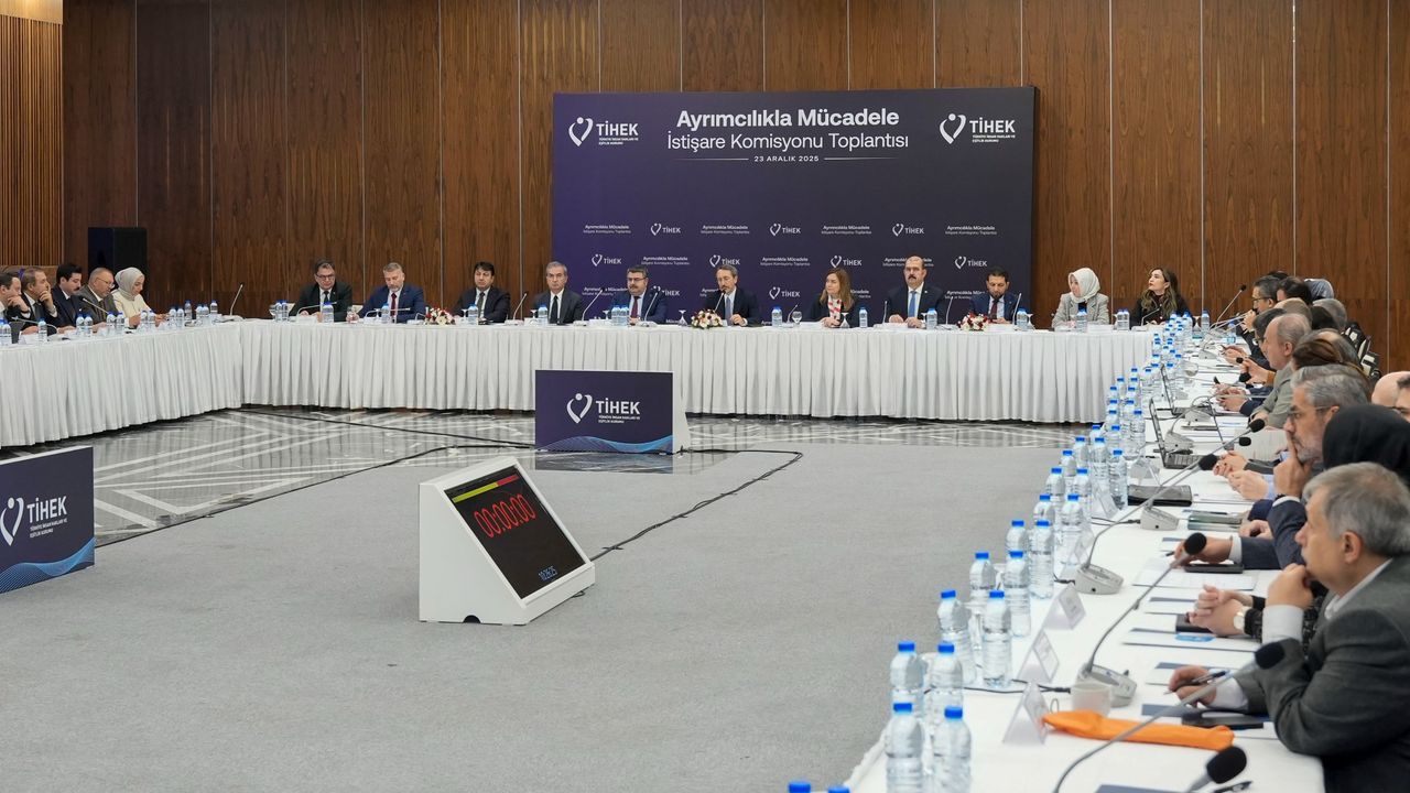 Güler: İslamofobi medya yoluyla tekrar ettikçe normalleşme riski taşıyan bir ayrımcılık biçimi