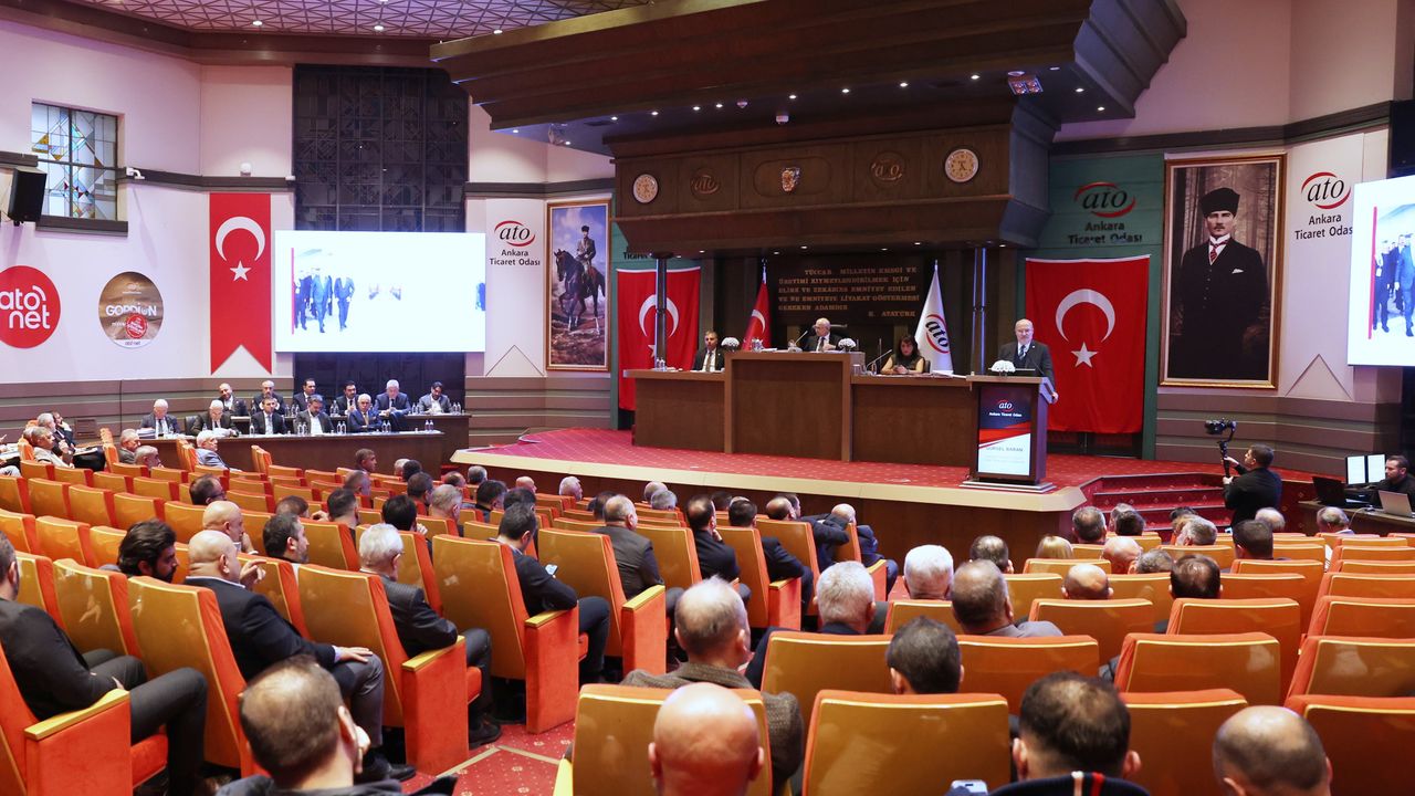 ATO Başkanı Baran, yılın son ATO Meclis Toplantısı’nda ekonomiye ilişkin değerlendirmelerde bulundu...