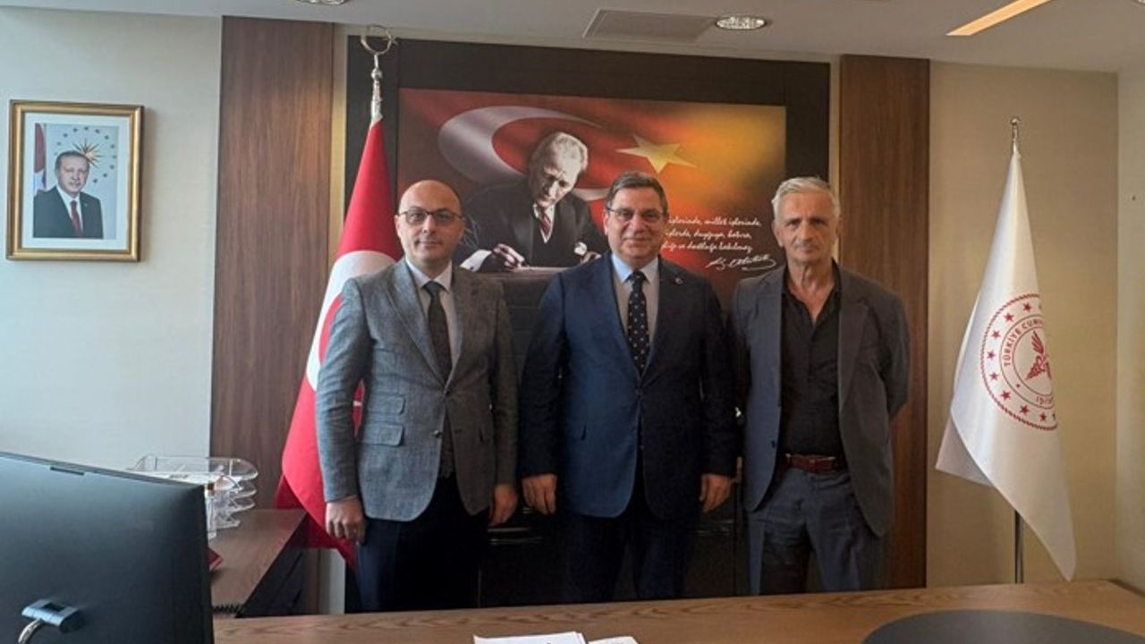 Rizeli Genel Müdür Velioğlu, Gazeteci Bayrak'ı yalnız bırakmadı