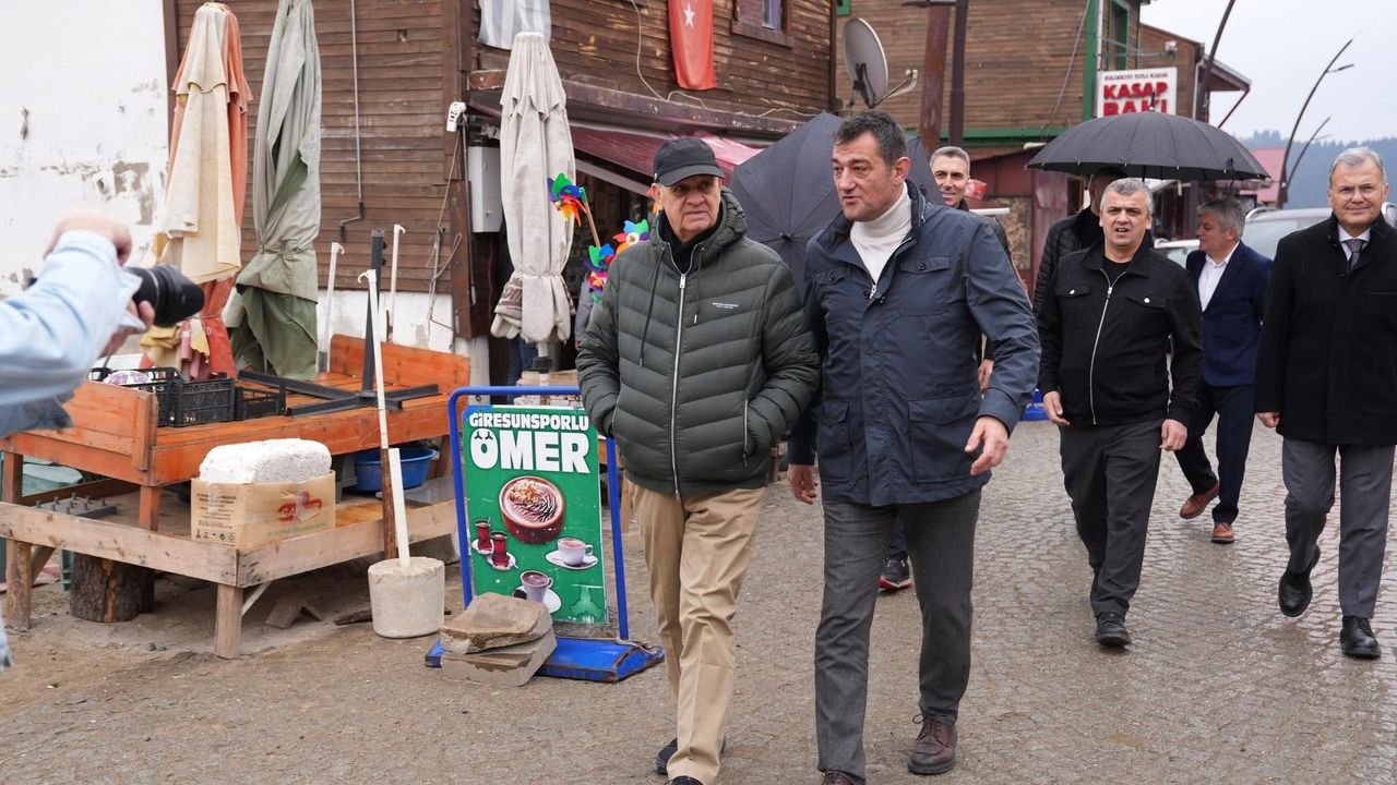 Giresun'dan Eski Genel Kurmay Başkanı İlker Başbuğ geçti