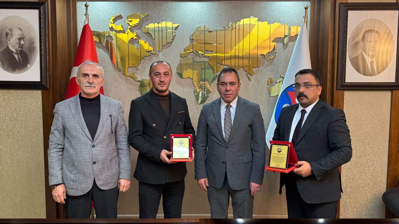 Kars Belediyesi’nde "Sıfır Bütçe" ile büyük başarı: Başkan Senger’den anlamlı ödül