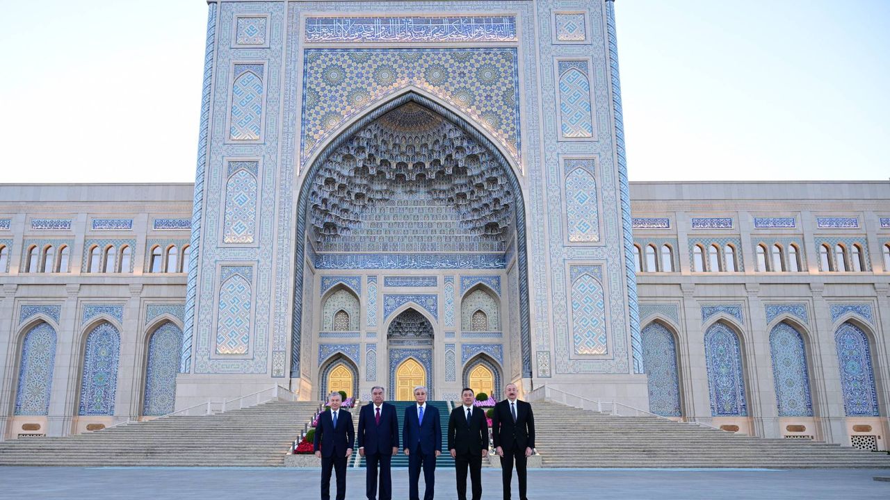 Yeni Özbekistan’ın yükselen ufku: Mirziyoyev dönemi ve Üçüncü Rönesans