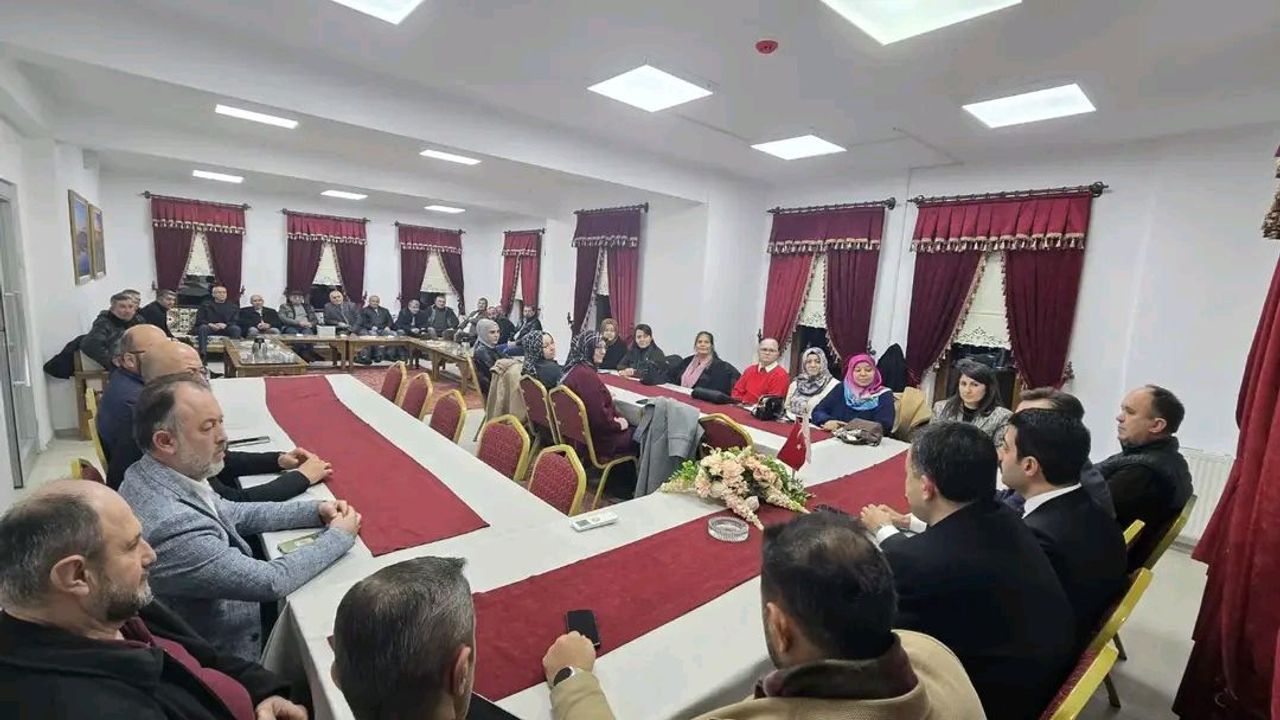 AK Parti Beypazarı ilçe teşkilatı haftalık olağan toplantısını gerçekleştirdi