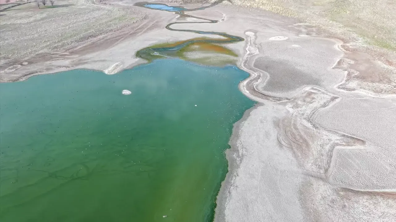 Diyarbakır’daki Kabaklı Göleti alarm veriyor: Su seviyesi hızla düşüyor