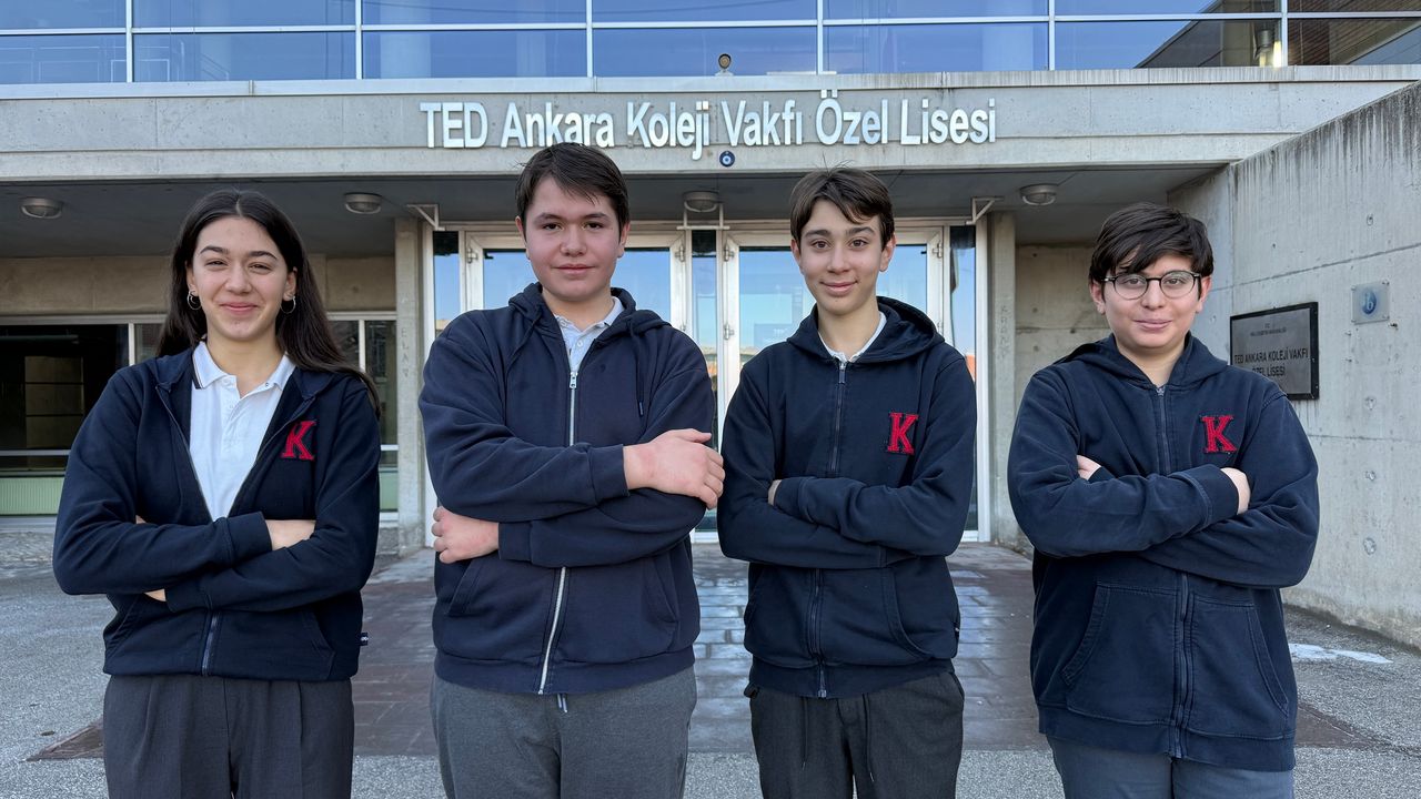 Dört lise öğrencisi dünyada ilk 10'da