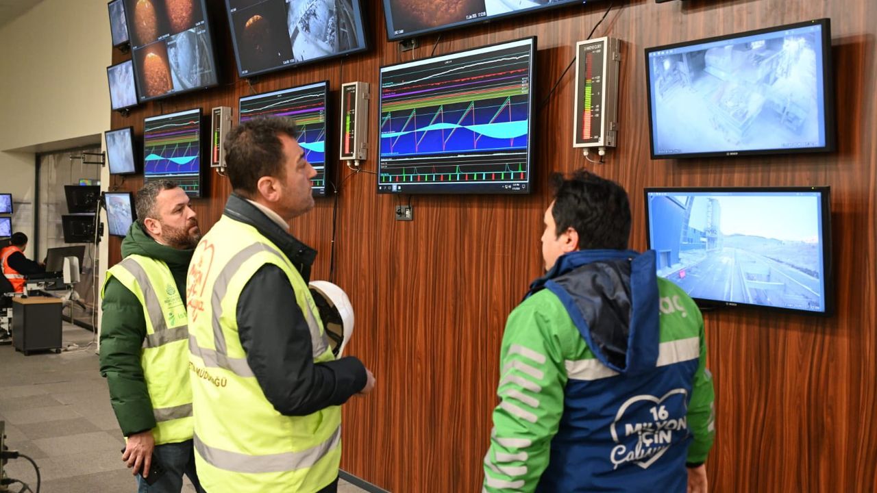 Giresun Belediye Başkanı Fuat Köse İstanbul'da katı atık tesisini inceledi