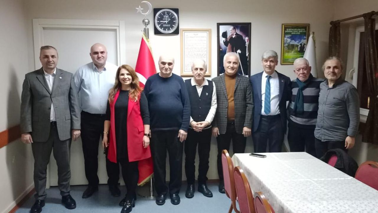 İSGEDER’de Bayrak Değişimi: Yeni Başkan Arif DEDE Oldu!