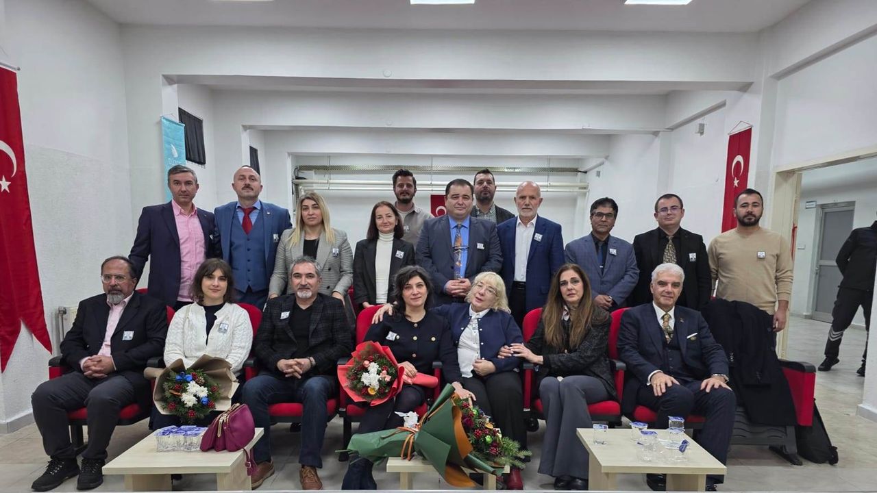 Kaynaşlı Meslek Yüksek Okulu "Efsane Müdürü"nü unutmadı