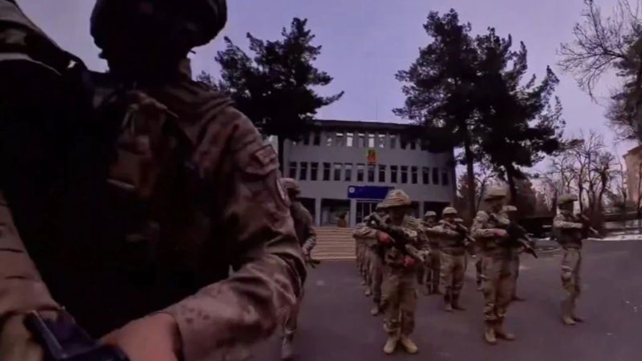 Diyarbakır ve Manisa' Operasyonlarında 445 Şüpheli Yakalandı