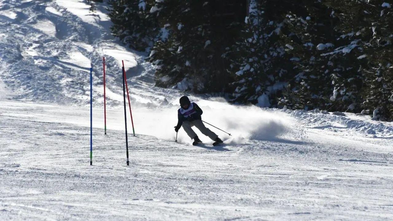 Sarıkamış’ta Alp Disiplini ve Snowboard İl Birinciliği sona erdi