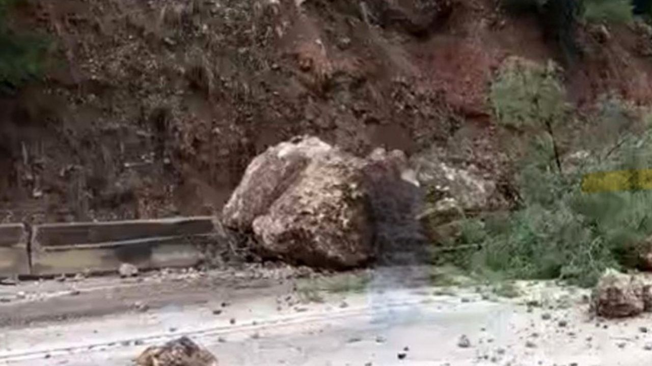 Isparta-Antalya kara yolunda heyelan: Ulaşım yeniden sağlandı