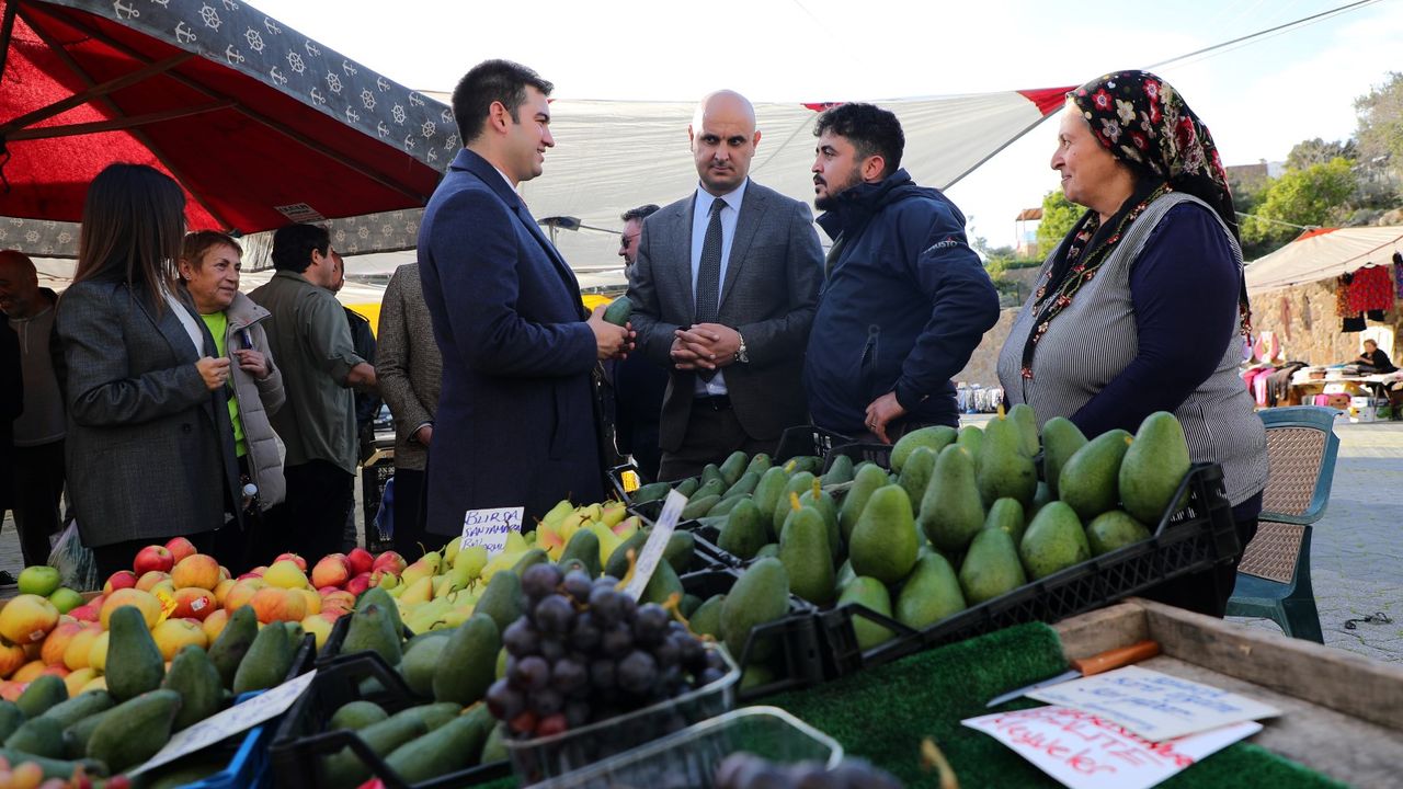 Bodrum Belediye Başkanı Tamer Mandalinci, saha çalışmalarını Dereköy, Koyunbaba ve Gümüşlük’te sürdürdü