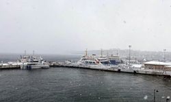 Çanakkale'de feribot seferlerine hava koşulları engeli