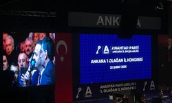 Yavuz Ağıralioğlu'ndan Ankara İl Kongresi'nde şiir!