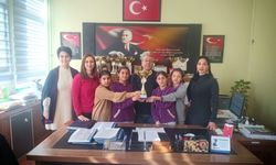 Kars Mihrali Bey Ortaokulu Badminton takımı bölge finallerine gidiyor