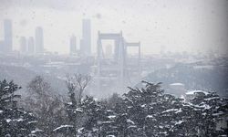 İstanbul'da kar yağışı gece saatlerinde de etkili oldu