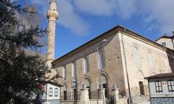 Tarihi Sultan Alaeddin Cami'nde Kadir Gecesi akşamı mevlidi şerif kıraat olunacak