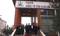 Kars İl Sağlık Müdürü Dr. Mücahit Aydın, Ağız ve Diş Sağlığı Merkezine ziyarette bulundu