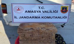 Amasya’da Roma dönemine ait mini lahit ele geçirildi