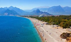 Antalya, D8 Yılın Turizm Şehri seçildi