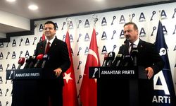 Anahtar Parti Genel Başkanı Yavuz Ağıralioğlu, Saadet Partisi Genel Başkanı Mahmut Arıkan'ı ağırladı