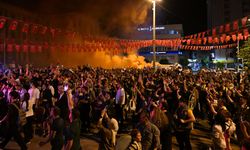 Isparta Belediyesi şampiyonluk maçı için dev ekran kurdu