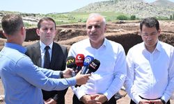 Vali Zorluoğlu Çayönü’nde konuştu: “Bu eşsiz miras, Göbeklitepe gibi tüm dünyaya tanıtılacak”