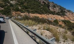 Kalkan-Kaş yolu yaşanan kaza sonrası geçici süreliğine kapandı