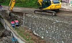 Çamaş’ta güvenli yol inşası sürüyor