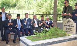 Solingen faciasında hayatını kaybedenler kabirleri başında anıldı