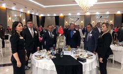 Azerbaycan Bağımsızlık Günü Kars'ta etkinliklerle kutlandı