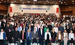 Kafkas Üniversitesinde "5 Mayıs Ebeler ve 12 Mayıs Hemşireler Günü" kutlandı