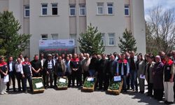 Kars Tarım Müdürlüğü'nce sebze ve meyve fidesi dağıtıldı