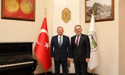 Ertuğrul Soysal, Vali Ziya Polat’ı ziyaret etti