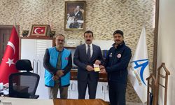 Kaymakam Akköz, vekaleten kurban bağışında bulundu