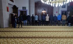 Kars Müftülüğünce sabah namaz buluşmaları devam ediyor.