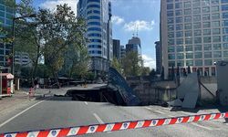 Sarıyer Maslak'ta yol çöktü