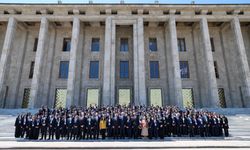 TBMM Başkanı Kurtulmuş, 81 il ve 10 ülkeden gelen gençleri Meclis'te ağırladı