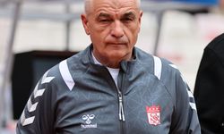 Çalımbay: "Hiçbir futbolcu kendini kötü gösterecek bir şey yapmaz"